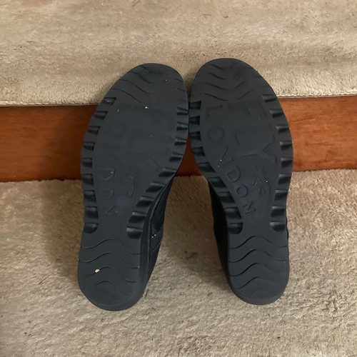 Women's Fly London Black Leather Wedge Shoes US 6.5 - Picture 10 of 10