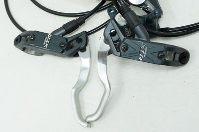 NOS SHIMANO XTR BRAKESET LEVERS DISC BL-M975-A BR-M975 MOUNTAIN