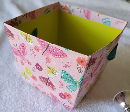 Bath and Body Works Hello Beautiful Gift set - Picture 9 of 10