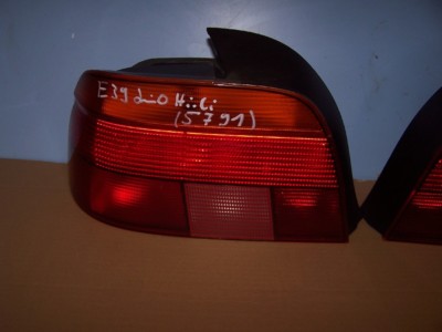 Rücklicht links aussen BMW 5 E39 Limo 95-00 8358031