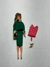VINTAGE BARBIE 1968 STRAIGHT LEG DOLL #1190 MATTEL GREEN COAT SKIRT FASHIONS FUR