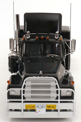 ●KING J MACK Road Kings 1974 Mack RL700 Tractor Truck R.D. Trucking, Inc