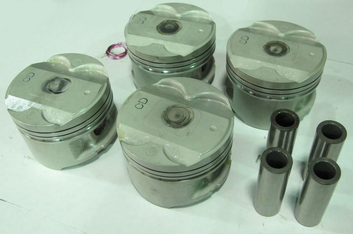 Toyota 2ZZ-GE 2ZZ Piston Set (4) Celica Corolla Matrix Vibe