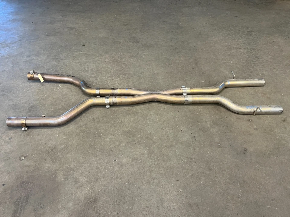 ⭐16-18 CHEVROLET CAMARO SS UNDERCARRIAGE EXHAUST MUFFLER ASSEMBLY OEM LOT2656 Foto 2 de 4