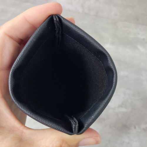 QUAY AUSTRALIA Black Soft Case Sunglasses Protective Bag - Picture 5 of 6