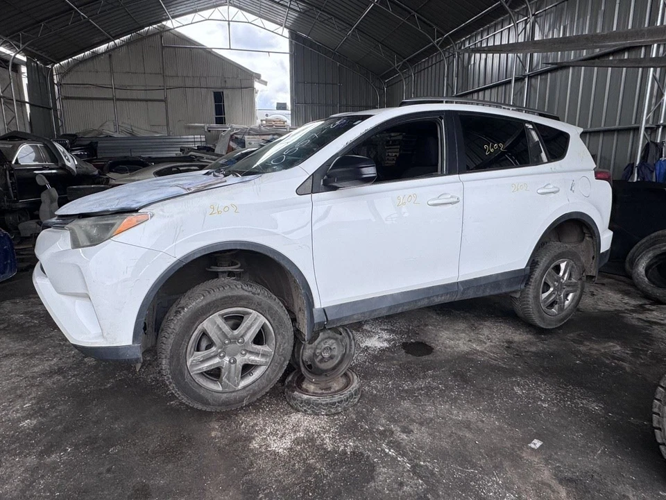 Отделочная панель передней двери RAV 4 2016 632134 - Изображение 3 из 4