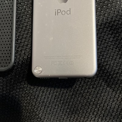 IPod Touch 5 A1421, Ne S’allume Pas, Ne Vibre Pas, Bloqué ICloud, Noir, Pour Pièces