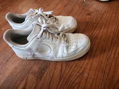 Nike Air Force 1 '07 Lows Triple White Size 10.5