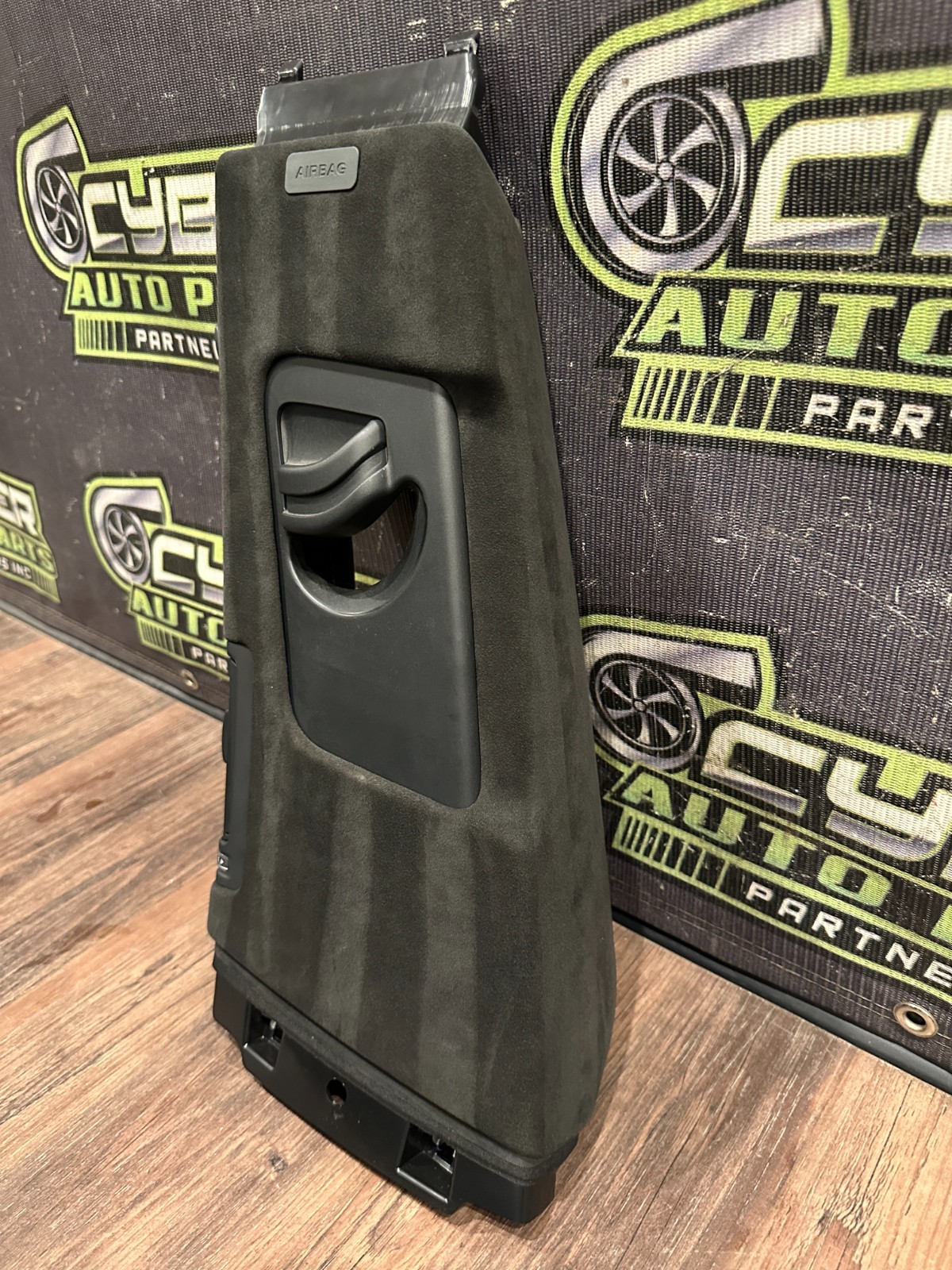 2018-2024 LAMBORGHINI URUS ALCANTARA UPPER LEFT B PILLAR TRIM OEM 4ML867243