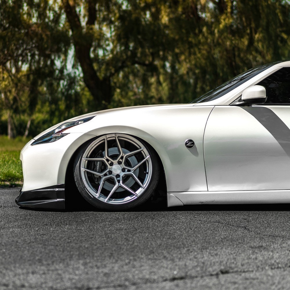 McLaren 650S Front Wheel