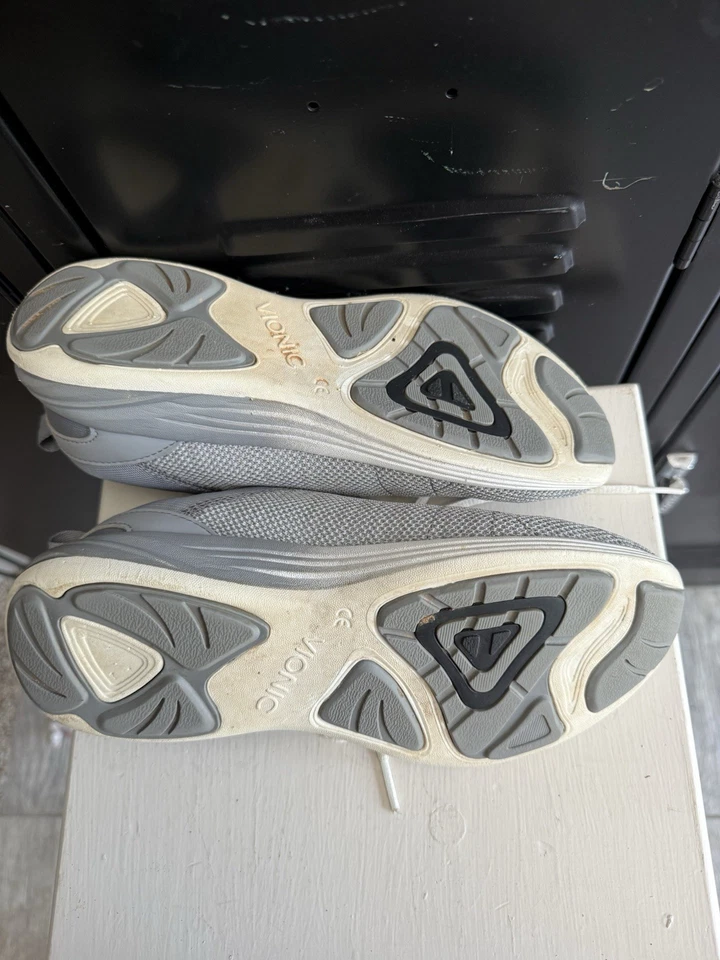 Женские кроссовки Vionic Shoes 7 серые Adley - Изображение 4 из 4