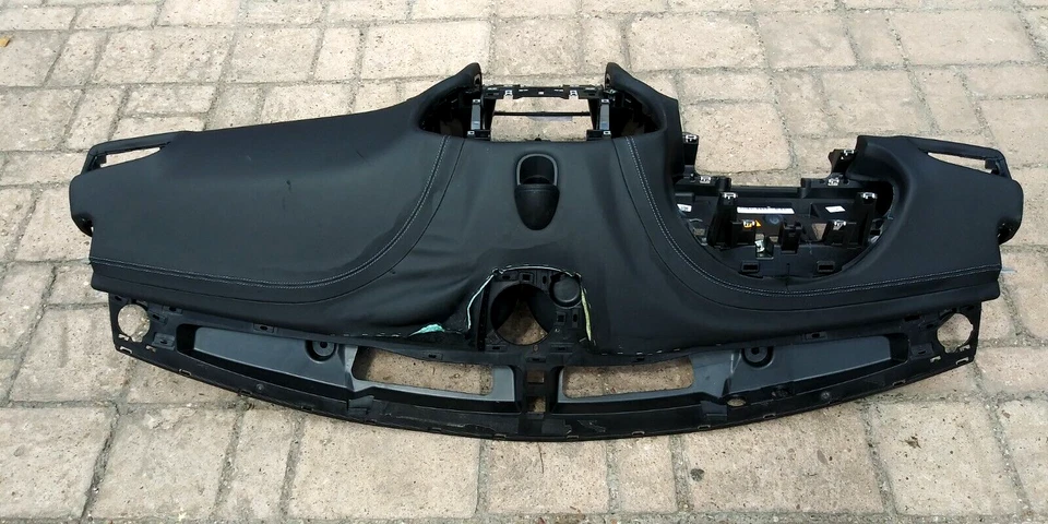 2017-2018 Maserati Ghibli S S Q4 Diesel Black Dashboard 6700743920 OEM - Image 4 of 4