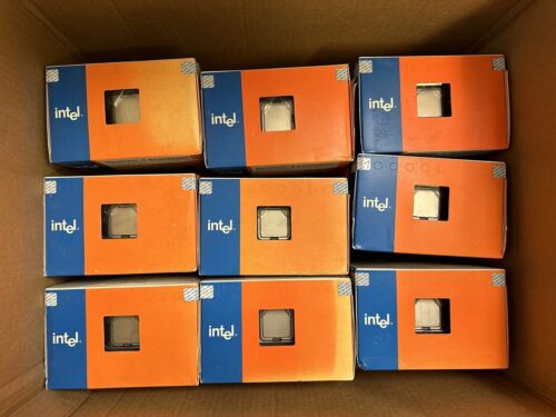 Intel Pentium 4 2.8GHz (BX80547PG2800ESL7J5) Processor Retail Box 800 MHz 512 MB - Picture 1 of 7