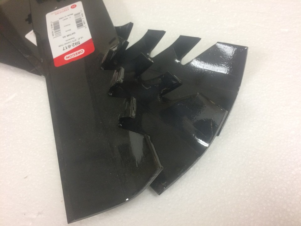 2 Mulching Blades For 42" Mowers On John Deere Z315E,Z320M,Z320R,Z370R M170642