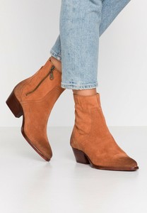 hudson tan boots