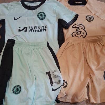 Chelsea Nike Kinder Trikots X2 Gr. 22 Shirt Silva Jackson Short Fußball Gold 