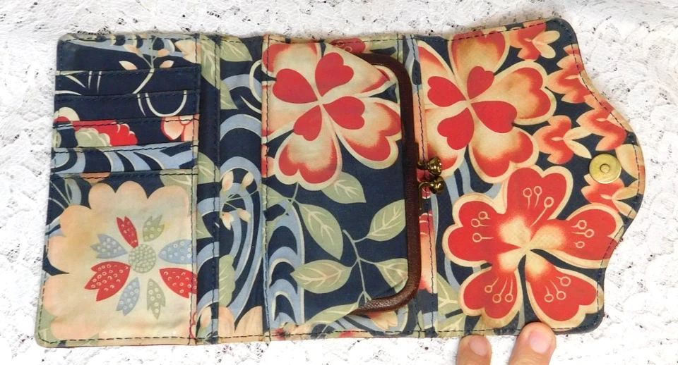 Cartera con solapa Lucky Brand de cuero italiano marrón vintage Foto 3 de 4