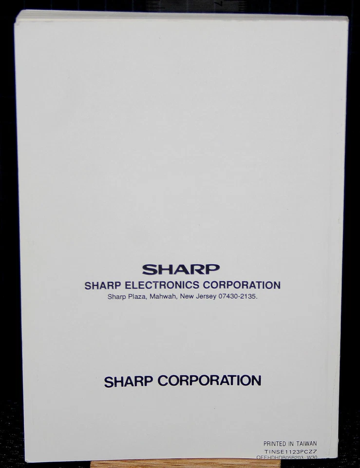 SHARP ELECTRONIC ORGANIZER MODEL YO-600/610/620 OPERATION MANUAL Vintage 1993 - Image 2 of 2