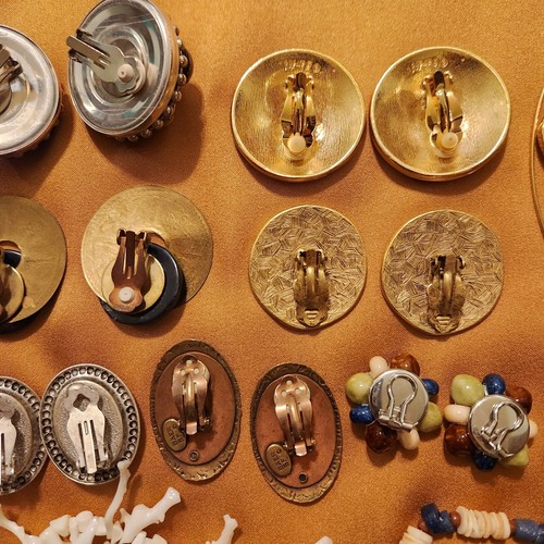 Menge Vintage eklektische Boho Chic Clip-On Ohrringe und Halsketten - Bild 7 von 9