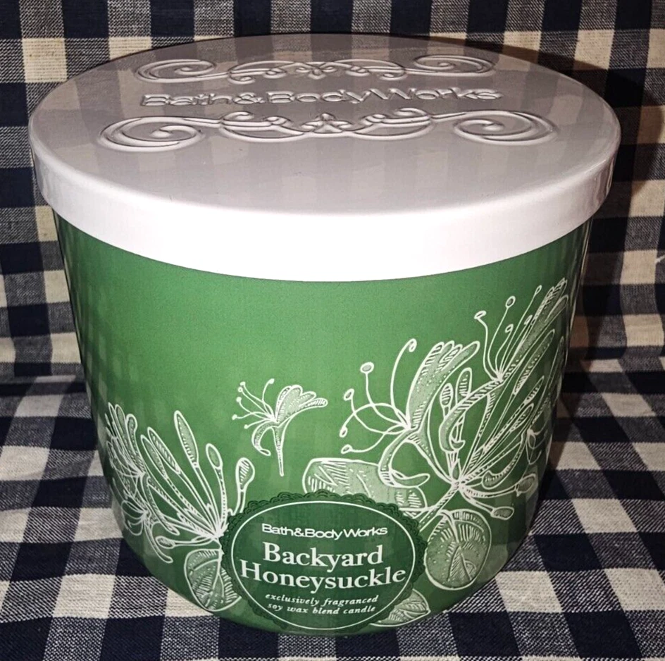 Pacote com 2 NOVAS TAMPAS DE MADRESSILVA DE QUINTAL 3-Wick vela 25-45 horas banho e corpo funciona - Imagem 2 de 3