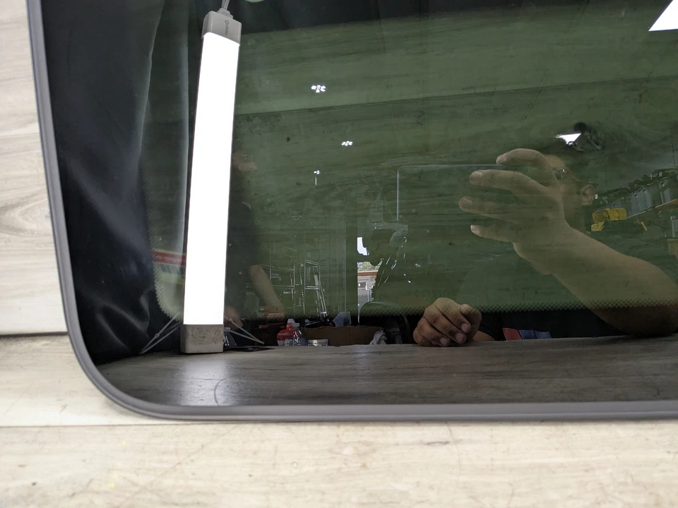 *14-20 OEM BMW F32 F36 F82 M4 435 440 Gran Coupe Sunroof Sun Roof Glass - Image 4 of 4