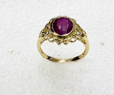 10 Karat massives Gold Vintage Stil ovaler Amythyst Damenring Größe 8