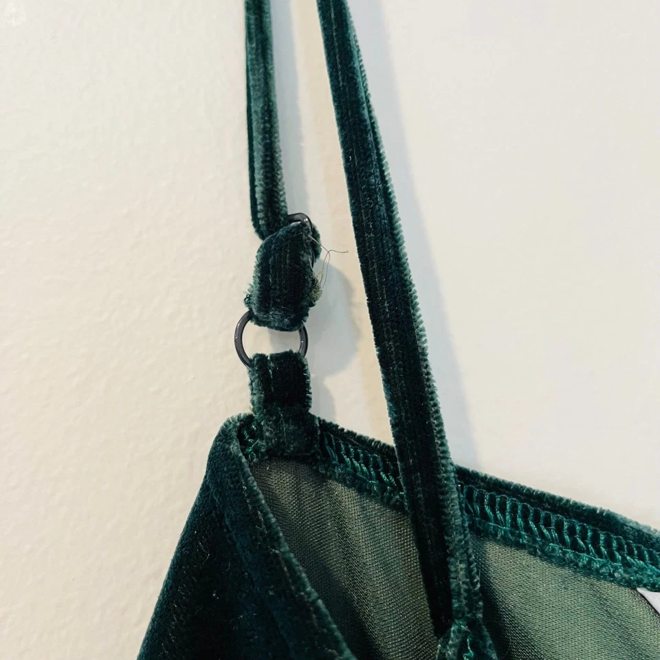 Mono Cupcakes y Cachemira Verde Profundo Terciopelo Envolvente Frontal Talla Pequeña Foto 4 de 4