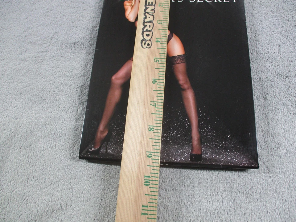 Medias hasta el muslo Victorias Secret para mujer talla A negras de encaje Foto 4 de 4