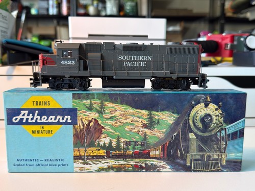 Athearn escala HO Southern Pacific GP9 #4823 | Zustand: Used