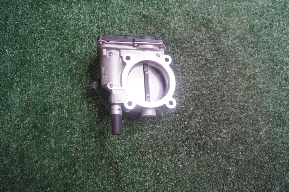 Корпус дроссельной заслонки 2017 TOYOTA Sienna 3,5 л от оригинального производителя 52 000 миль 220300P050 - Изображение 3 из 3