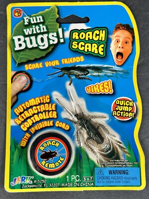 Fun With Bugs Roach Scare automatic retractable Controller 