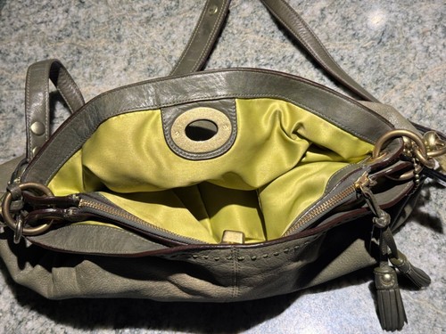 Coach Satchel Shoulder Handbag No D1093-15405 Green Purse Triple Compartments - Picture 9 of 24
