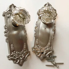 Nostalgic Warehouse Victorian Plate w Crystal Glass Knob Satin Nickel 