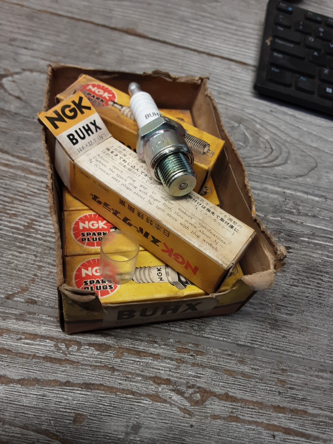 NGK SPARK PLUG NEW 2522 BUHX BOX OF 7 MARINE BOOSTER GAP HIGH COMP SHIP FREE