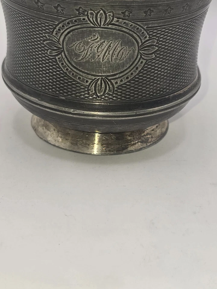 Ancienne timbale en étain - Photo 4/4