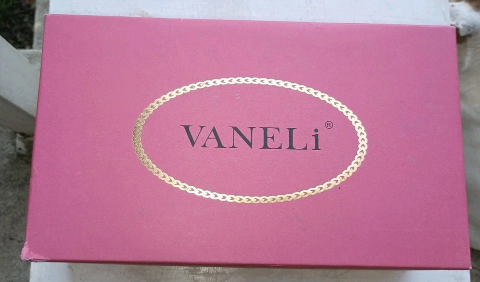 Zapatos de tacón VANELI Dayle para mujer talla 12M negros brillantes seminuevos con caja Foto 2 de 4