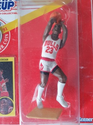 1991 Kenner Starting Lineup Michael Jordan Figurine Collector Coin