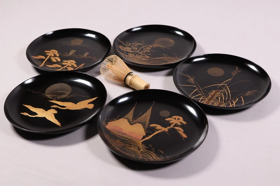 Juego de 5 placas de madera de laca japonesa de 7,28 pulgadas varios patrones dorados Meiji Era 4 Foto 2 de 4