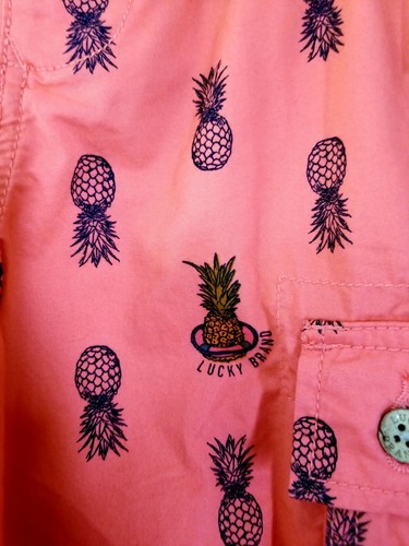 Pantalones cortos de carga Lucky Brand para niño con estampado de piña, coral y azul marino, talla 14 - Imagen 3 de 10