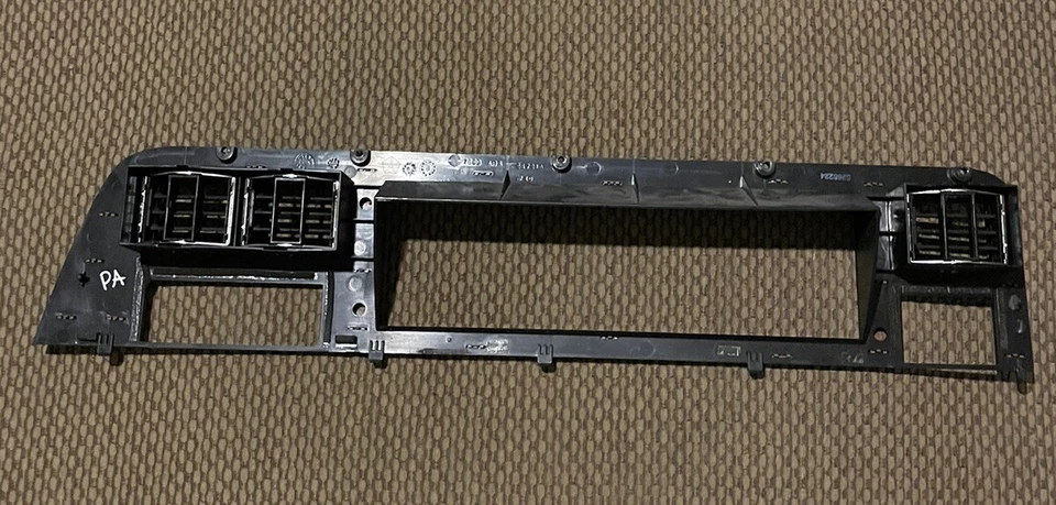 Chrysler New Yorker 1991-1993 velocímetro bisel panel de instrumentos grano de madera OEM Foto 4 de 4