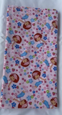 Flannel Fabrics by SPETRIX 2006 Strawberry Shortcake Piece 83  Long 43  Wide +