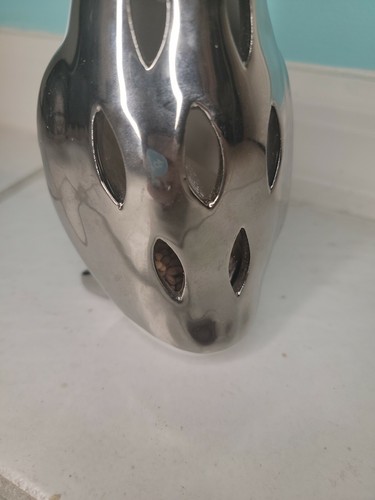 Penguin Potpourri Holder Sachet Figurine Ceramic Chrome and White - Picture 5 of 12