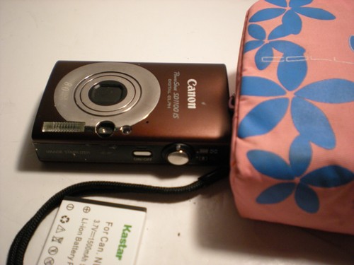 Canon PowerShot SD1100 IS Digital ELPH 8.0MP 3x Digital Camera Red - Picture 4 of 19