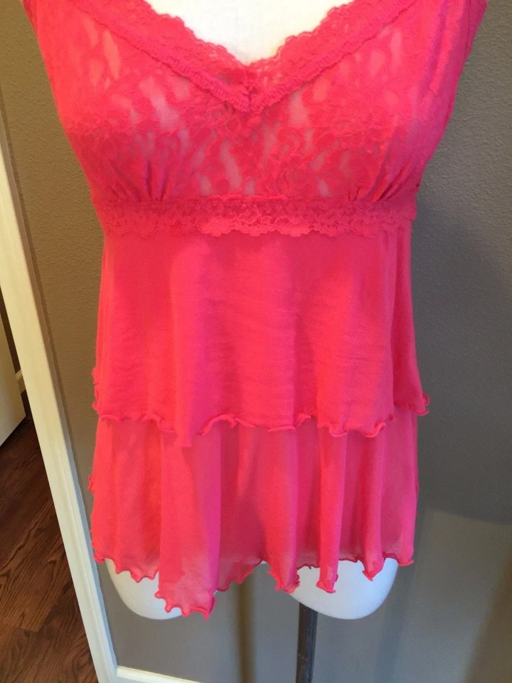 Hanky Panky S Lápiz Labial en Capas Rosa Cuello en V Babydoll Encaje Cami Top Ropa de Salón Foto 3 de 4