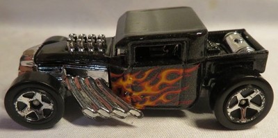 2014 Hot Wheels HW Off-Road Black Bone Shaker w/ Flames & 5SPs Loose Toy Car Rod