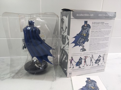 Batman DC Artists Alley Hainanu Nooligan Saulque Action Figure Collectibles - Foto 4 di 6