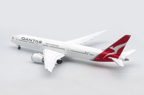 Qantas B787-9 Reg: VH-ZNF "NC" JC Wings Diecast 1:200 FLAPS DOWN XX20624A - Picture 6 of 7