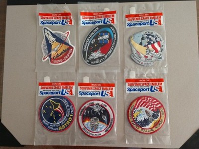 Vintage Lot Eight Sealed NASA Souvenir Patches:  Apollo 14, Challenger, Columbia