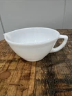 Vintage Federal White Milk Glass Batter Bowl w/ Pour Spout and Handle