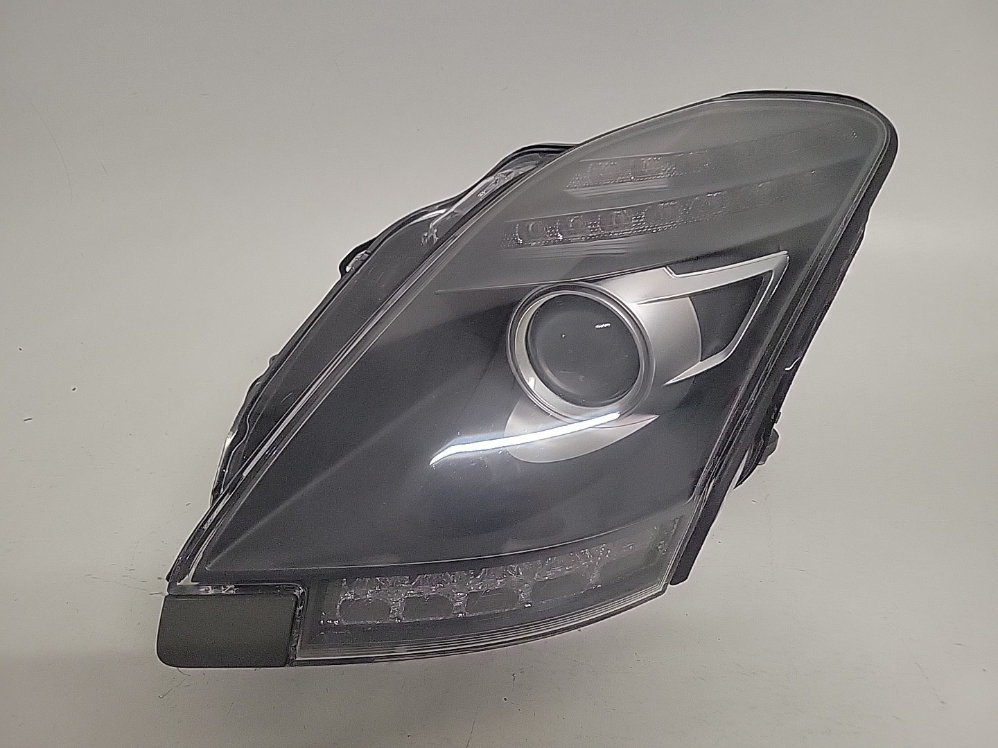 2011 - 2015 Mercedes-Benz SLS AMG Xenon Headlight Driver Left LH OEM 0138